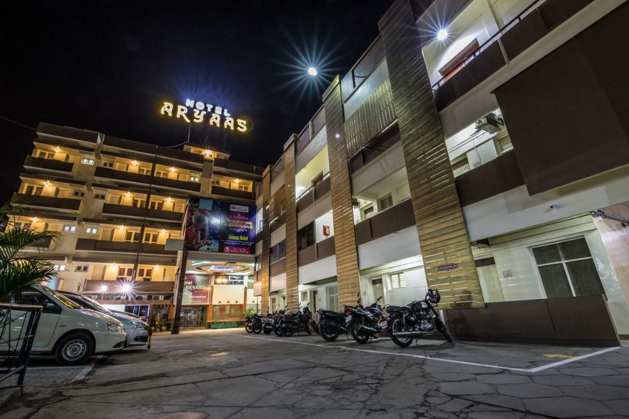 Hotel Aryaas Palayankottai Экстерьер фото