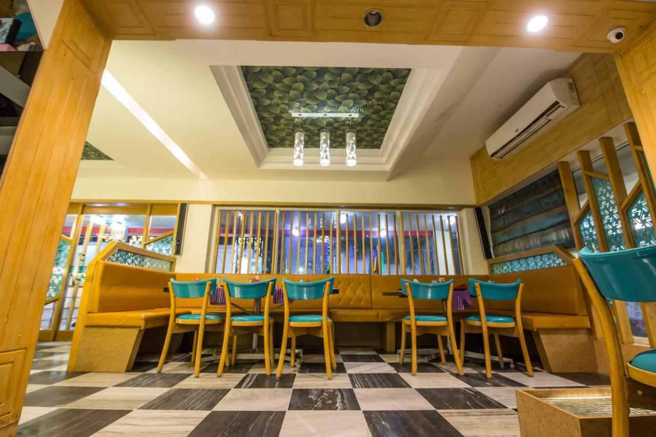 Hotel Aryaas Palayankottai Экстерьер фото