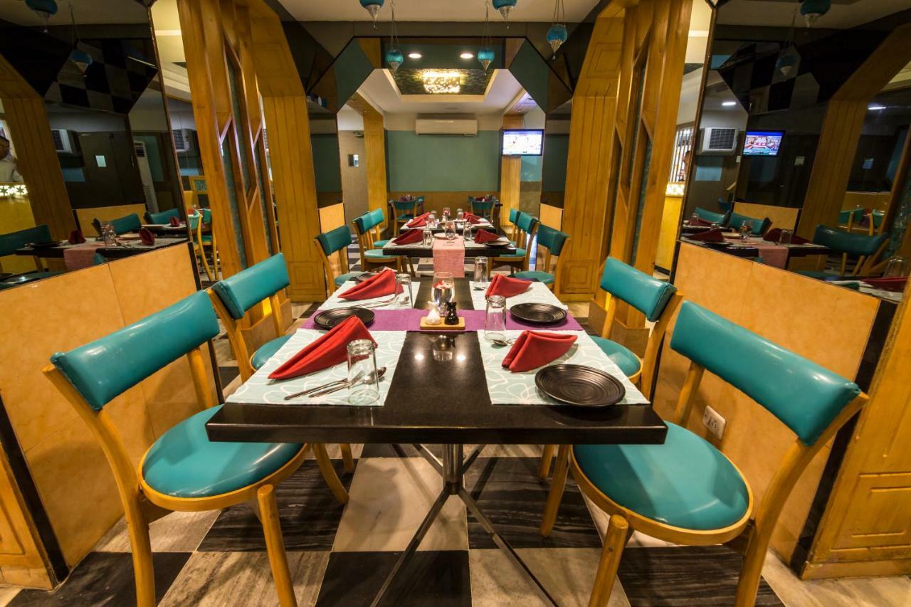 Hotel Aryaas Palayankottai Экстерьер фото
